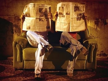 Resampled_newspaper_readers_on_couc